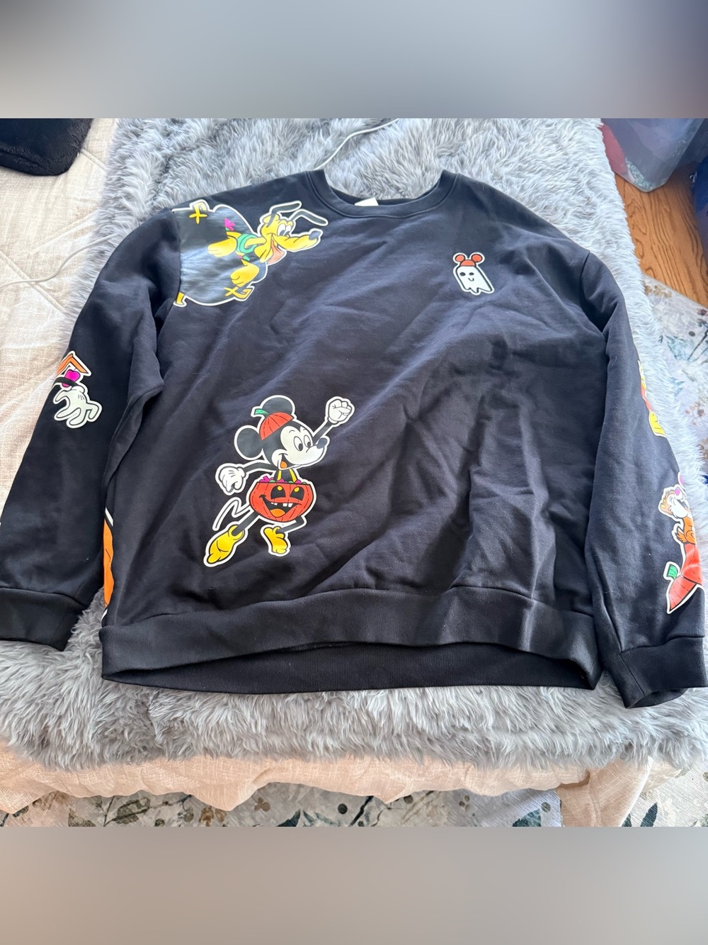 Disney Halloween sweatshirt